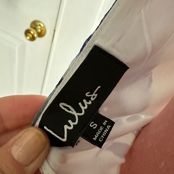 Carlotta Blue and White Floral Print Sleeveless
Maxi Dress - Picture 8 of 14